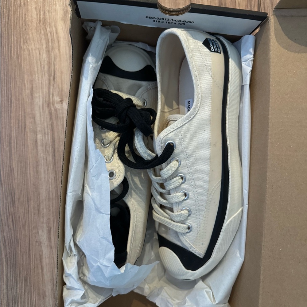 Converse Dover street market Canvas Low-Top Sneakers with Black Toe and Accent - Picture 2 of 4